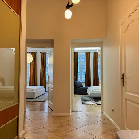 Elegant 2bd Next To Old Town *