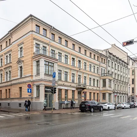 Elegant 2bd Next To Old Town Apartment Riga